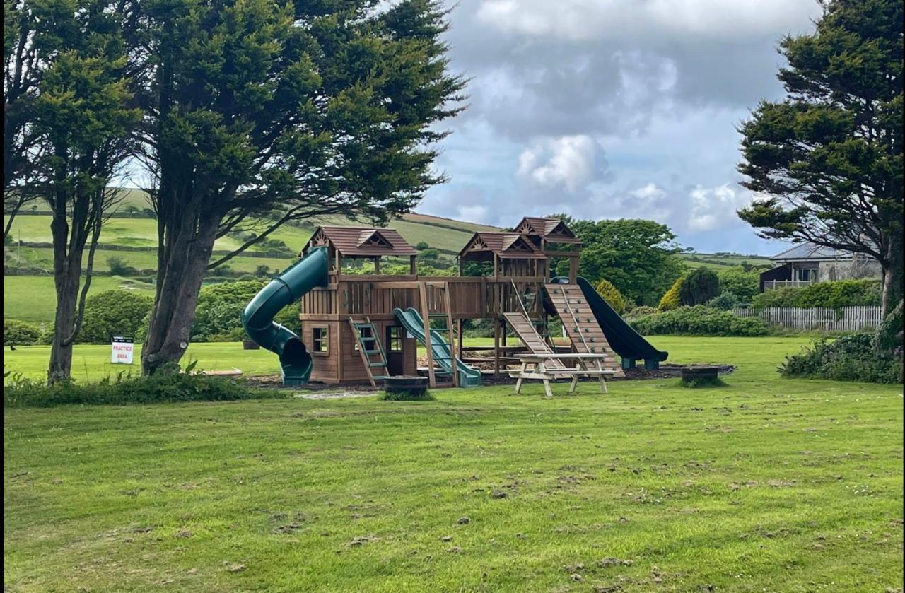 Wheal Rose -Beautifully Fitted Lodge Helston Cornwall Εξωτερικό φωτογραφία